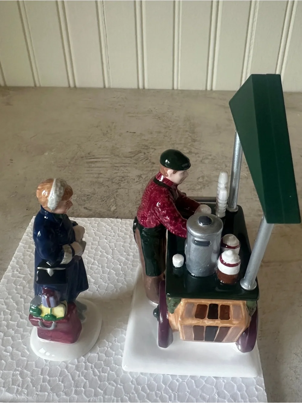 Department 56 Snow Village Starbucks Coffee Cart Brand New #54870 Accessory 2 pc